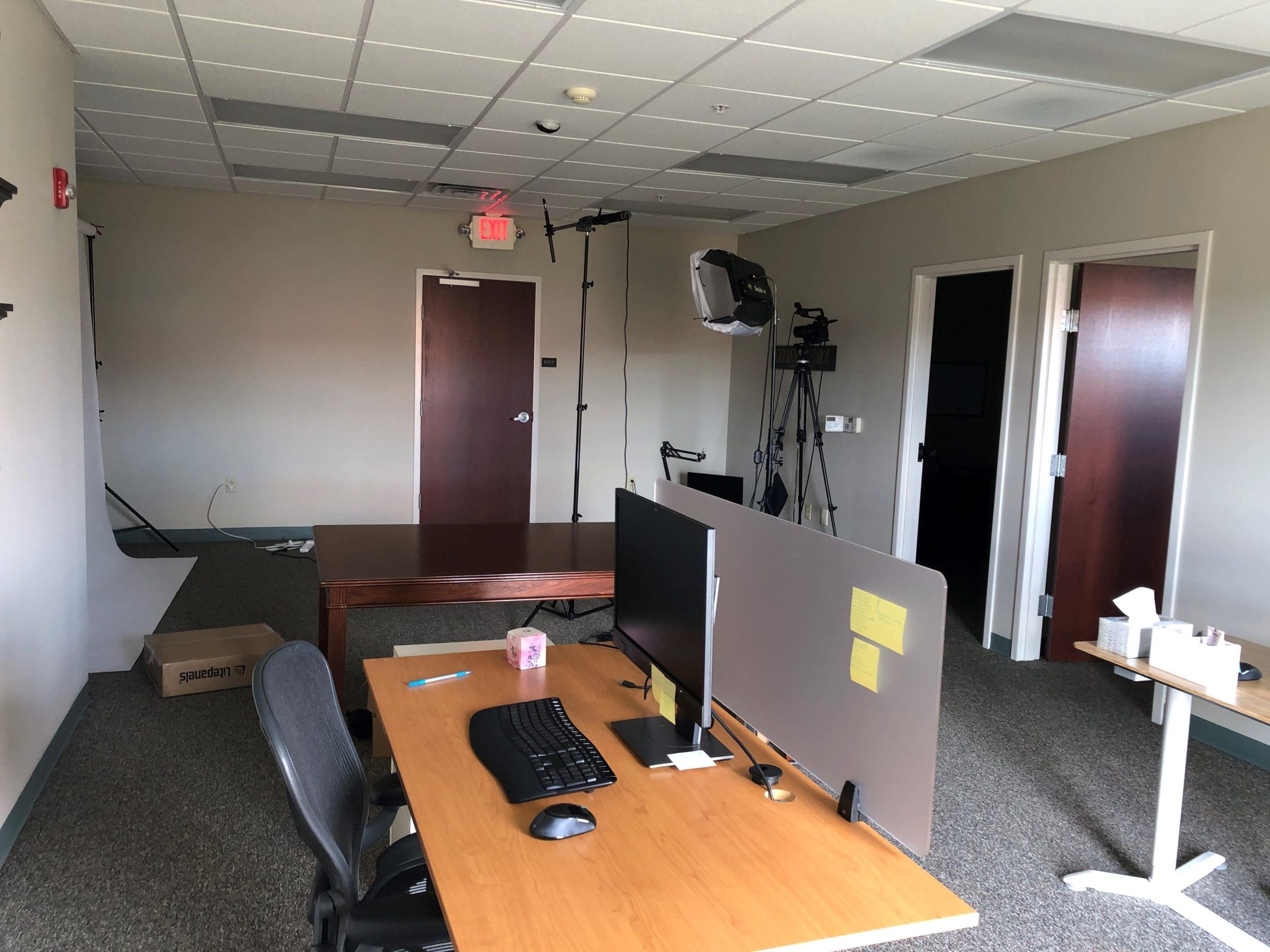 1,047 SF Professional Office Suite Behind Kissel Hill Commons 1555