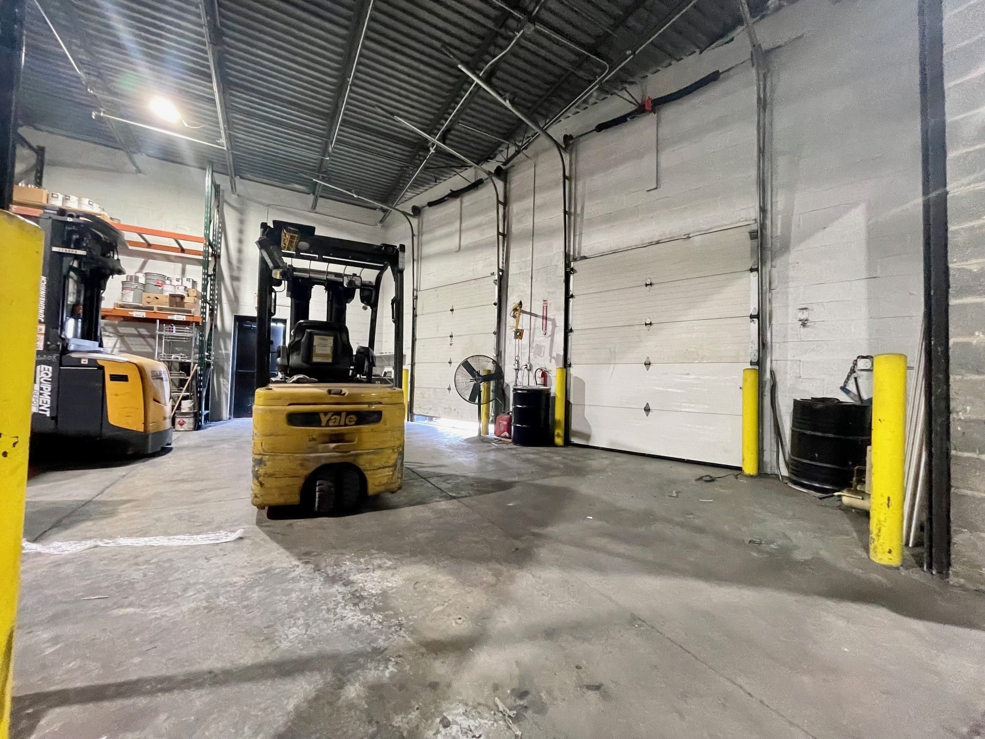 Flex Building 194 Greenfield Road, Lancaster, PA US Commercial